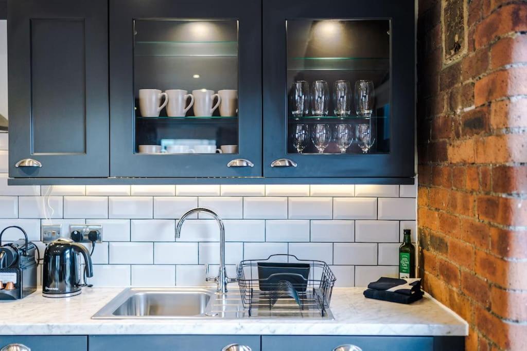 Luxury Oversized Apartment With Signature Bathroom 利兹 外观 照片