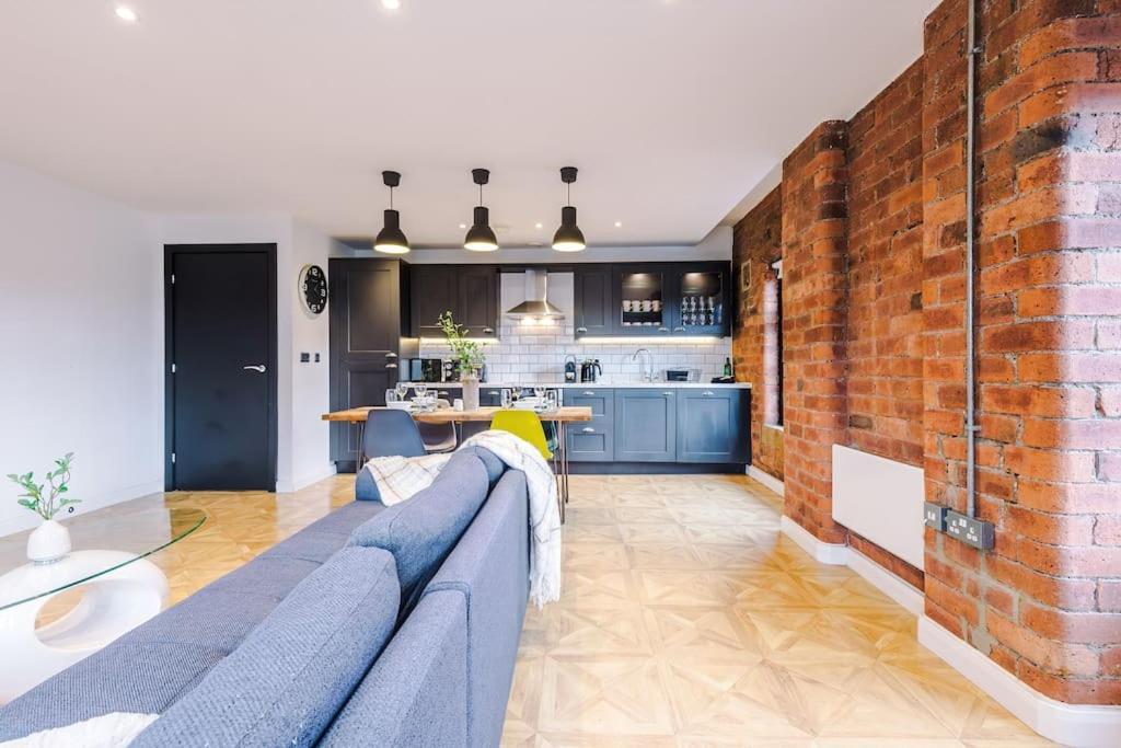 Luxury Oversized Apartment With Signature Bathroom 利兹 外观 照片