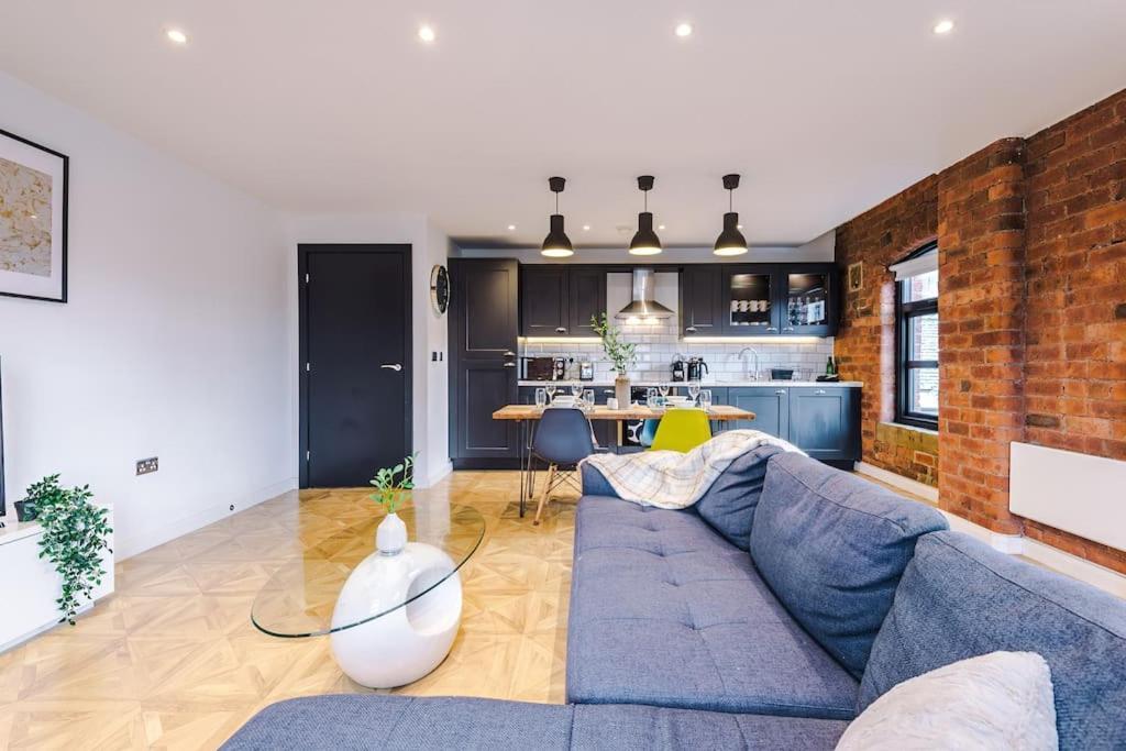 Luxury Oversized Apartment With Signature Bathroom 利兹 外观 照片